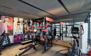 解放碑哪里有性价比高的便宜健身会所？