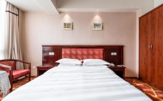 兰州华瑞大厦酒店怎么预订？