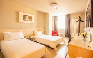 营口世纪大酒店预订怎么操作？