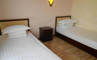 成都金山假期酒店怎么预订最划算？