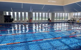 西安带游泳池的健身房