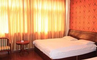 新民七月快捷酒店怎么预订最优惠？