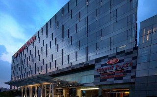 花都假期皇冠酒店预订