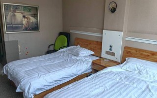 天山医院金叶酒店怎么预订？