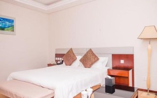 赤峰九天快捷酒店怎么预订最优惠？