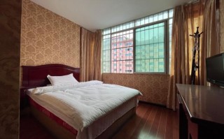 深圳鑫鑫商务酒店预订怎么操作？