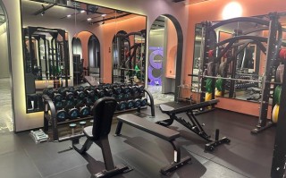 潍坊东方大酒店健身房
