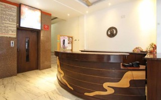 上海印度领事馆酒店预订怎么操作？