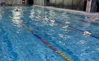 百悦游泳健身中心 健身