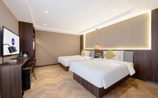 乌鲁木齐新民酒店怎么预订最划算？