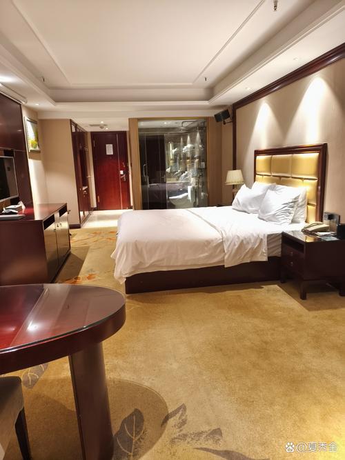 乌鲁木齐华瑞大酒店预订怎么订？-第1张图片-德高鼎泰便民中心