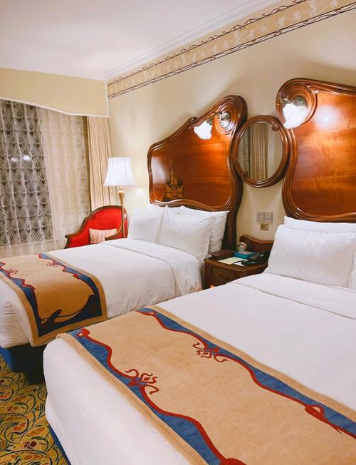 浦东迪士尼附近酒店怎么选最划算？-第1张图片-德高鼎泰便民中心