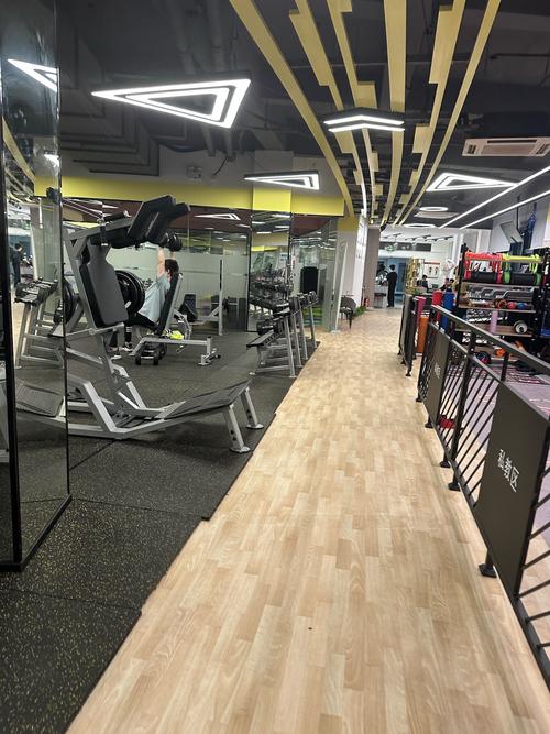 杭州中午健身场所有多拥挤?-第1张图片-德高鼎泰便民中心 杭州中午健身场所有多拥挤?-第1张图片-德高鼎泰便民中心