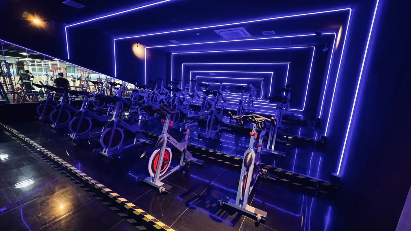 回龙观 游泳健身中心-第2张图片-德高鼎泰便民中心