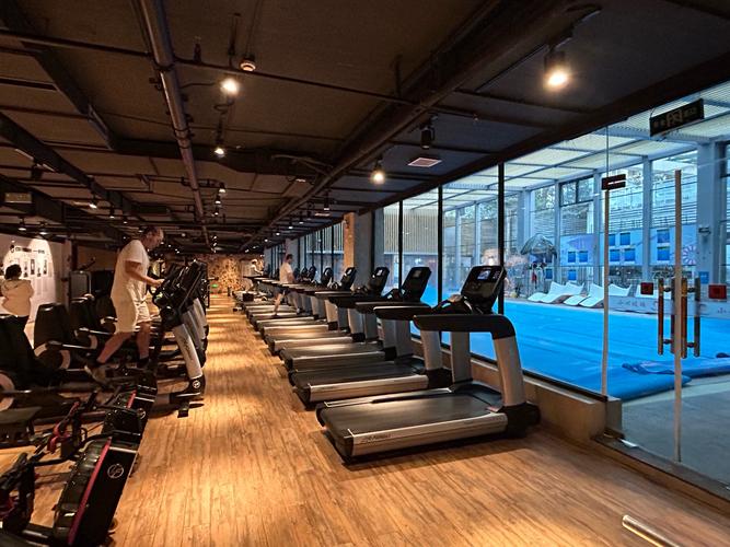 1980健身会所图片,老式器械如何练出健美身材?-第3张图片-德高鼎泰便民中心 1980健身会所图片,老式器械如何练出健美身材?-第3张图片-德高鼎泰便民中心