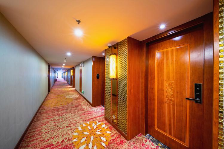 白羊古刹酒店预订怎么选？-第1张图片-德高鼎泰便民中心