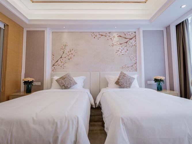 天安数码城附近酒店怎么选最划算？-第3张图片-德高鼎泰便民中心