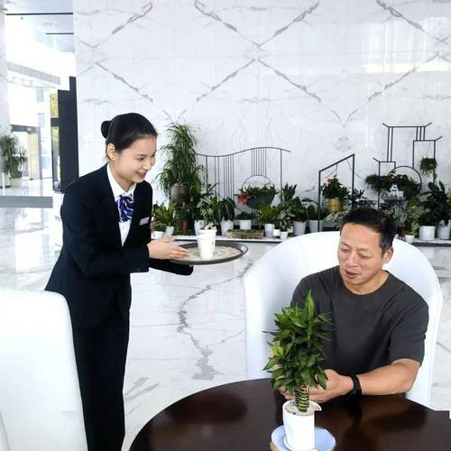 物业公司客服主要做什么-第3张图片-德高鼎泰便民中心