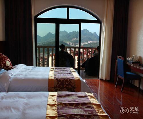 重庆黑山谷度假酒店怎么预订最划算？-第1张图片-德高鼎泰便民中心