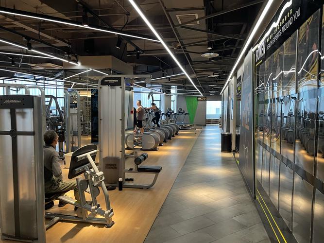 厦门带游泳馆的健身房-第3张图片-德高鼎泰便民中心 厦门带游泳馆的健身房-第3张图片-德高鼎泰便民中心