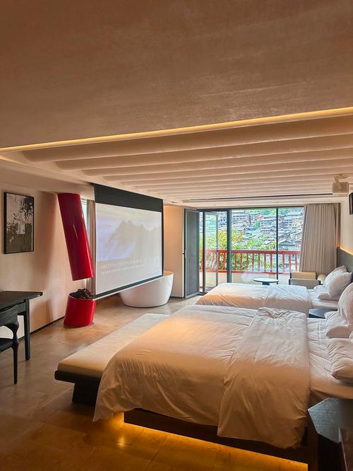 郑州蜗居主题酒店怎么预订？-第1张图片-德高鼎泰便民中心