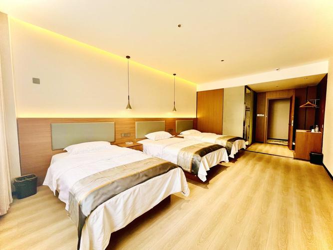 杭州莲花渔港酒店怎么预订最优惠？-第1张图片-德高鼎泰便民中心