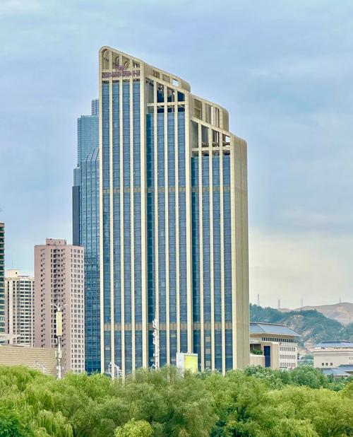 兰州假日皇冠酒店怎么预订最划算？-第1张图片-德高鼎泰便民中心