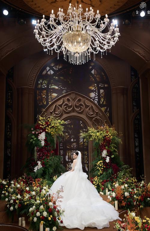 郑州婚宴皇宫酒店怎么选？-第1张图片-德高鼎泰便民中心