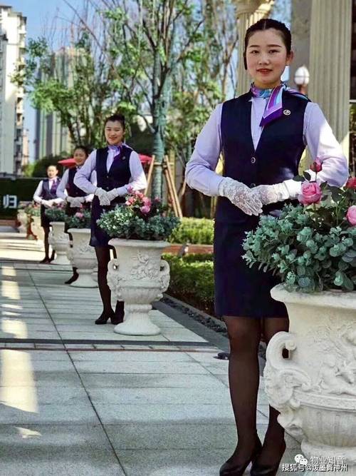 物业客服如何体现敬业精神？-第1张图片-德高鼎泰便民中心