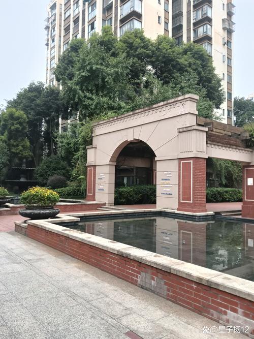 新世纪豪园物业管理处服务如何？-第3张图片-德高鼎泰便民中心