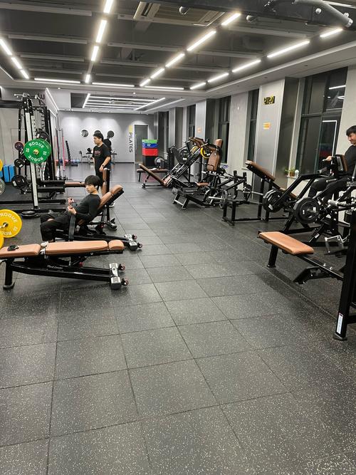 大连夜间健身房去哪儿找？-第3张图片-德高鼎泰便民中心