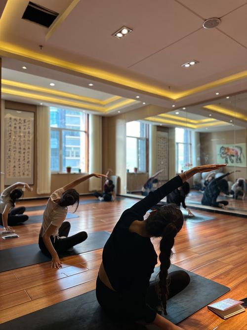 合肥工大健身瑜伽，为何成校园新风尚？-第1张图片-德高鼎泰便民中心