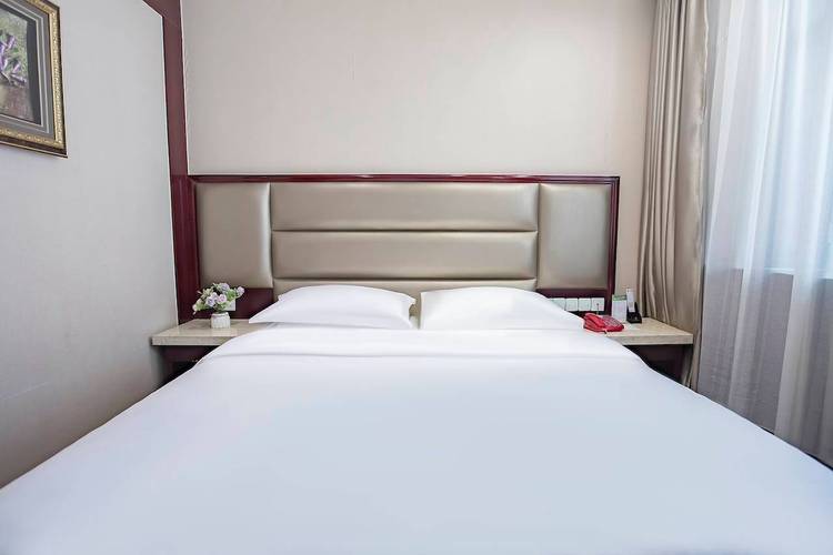 昆明桃源广场酒店预订-第2张图片-德高鼎泰便民中心