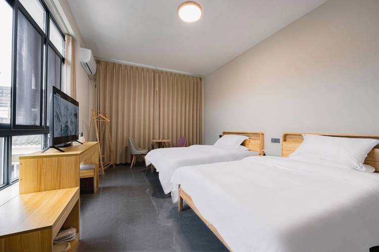 前山市场附近酒店预订-第1张图片-德高鼎泰便民中心 前山市场附近酒店预订-第1张图片-德高鼎泰便民中心