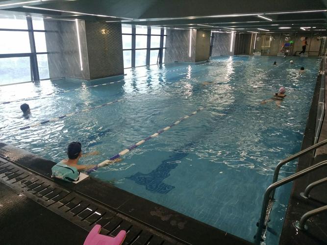 温州健身房哪家带泳池？-第1张图片-德高鼎泰便民中心