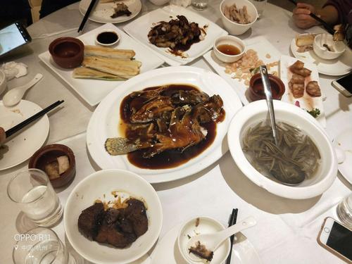 宜宾西湖春天酒店怎么预订最划算？-第2张图片-德高鼎泰便民中心