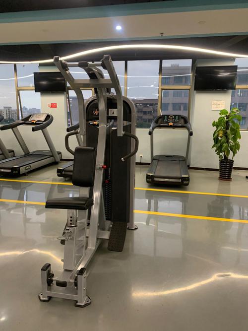 深圳奔跑100健身房有何特色？-第1张图片-德高鼎泰便民中心