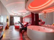 西安情侣主题酒店怎么选？预订要注意啥？-第1张图片-德高鼎泰便民中心