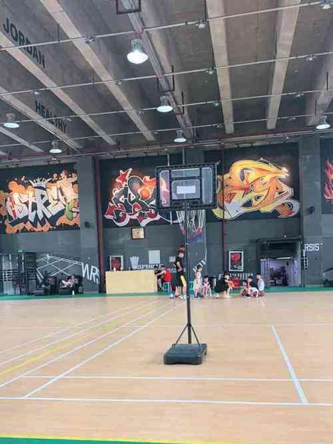 奥斯风暴健身俱乐部吧怎么样？-第1张图片-德高鼎泰便民中心