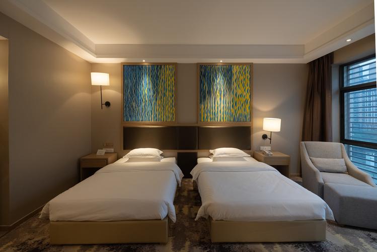 南宁滨海渔港酒店怎么预订最优惠？-第3张图片-德高鼎泰便民中心