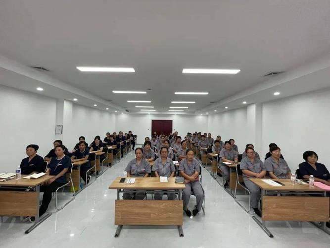 上海物业管理培训机构-第2张图片-德高鼎泰便民中心