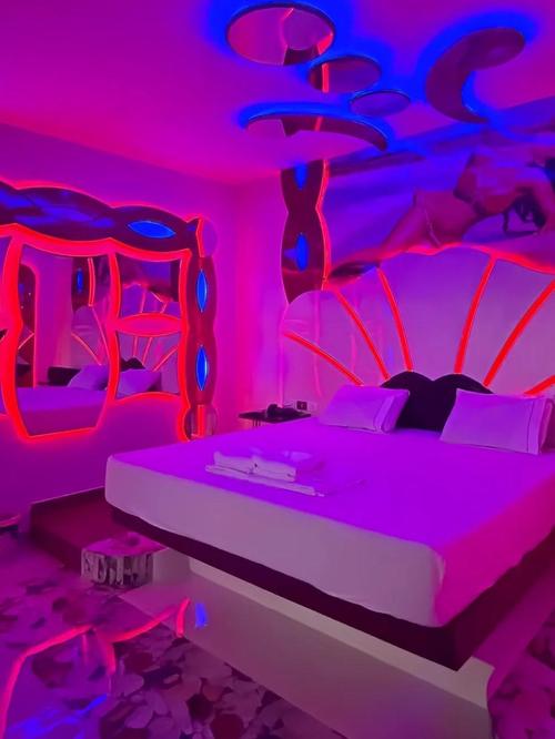 长治情趣主题酒店怎么预订？-第2张图片-德高鼎泰便民中心