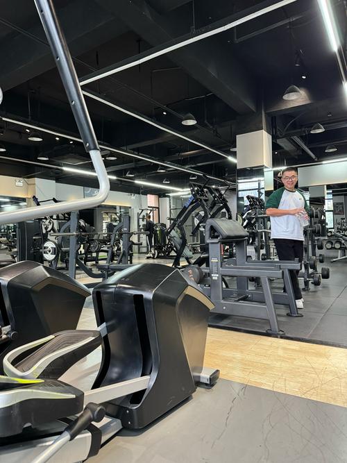 莆田最大健身俱乐部有哪些设施？-第1张图片-德高鼎泰便民中心