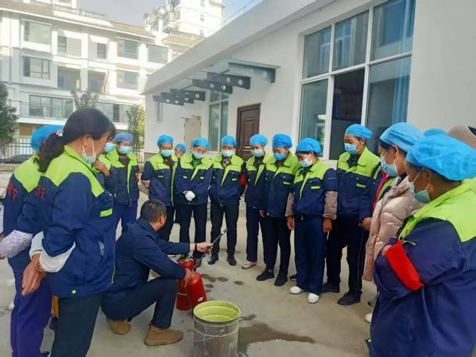 物业工程防暑降温培训如何确保实效？-第1张图片-德高鼎泰便民中心