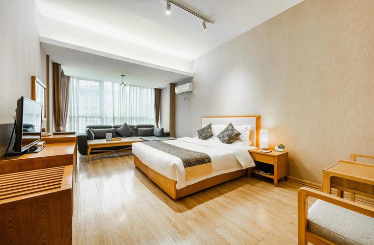 泰州凤凰温泉酒店怎么预订最划算？-第1张图片-德高鼎泰便民中心