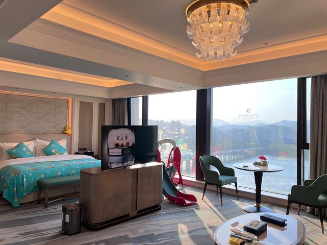 杭州桐庐艺术酒店怎么预订？-第1张图片-德高鼎泰便民中心