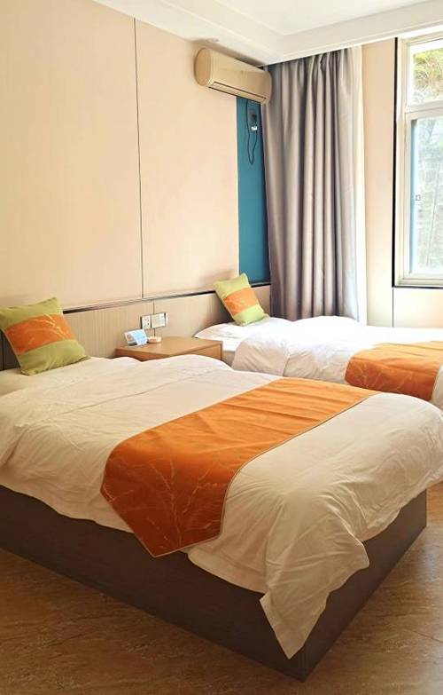 关山山顶附近酒店怎么选？-第3张图片-德高鼎泰便民中心