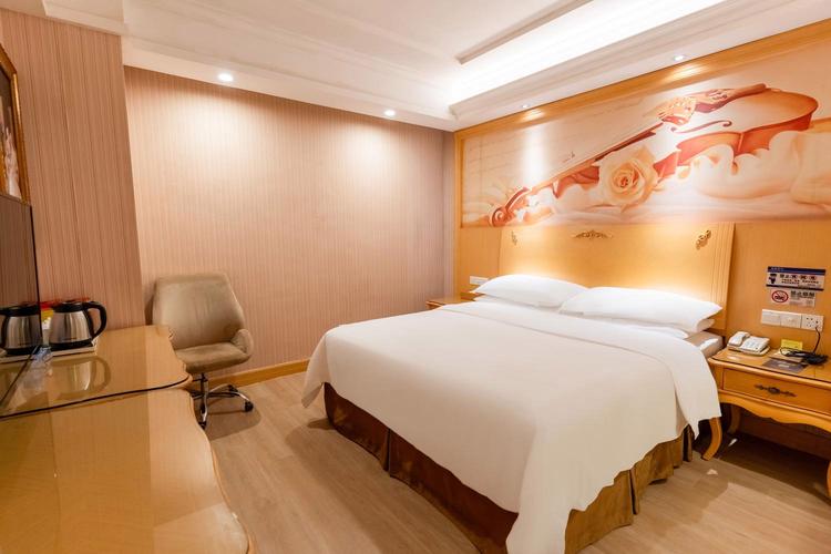 深圳世纪皇城酒店怎么预订最优惠？-第1张图片-德高鼎泰便民中心