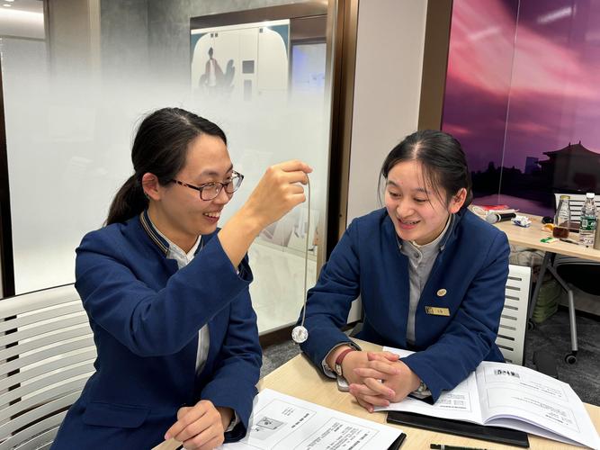 物业沟通技巧培训课程，如何提升服务沟通力？-第1张图片-德高鼎泰便民中心