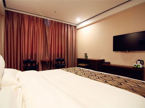 河南新乡附近酒店怎么预订最划算？-第1张图片-德高鼎泰便民中心